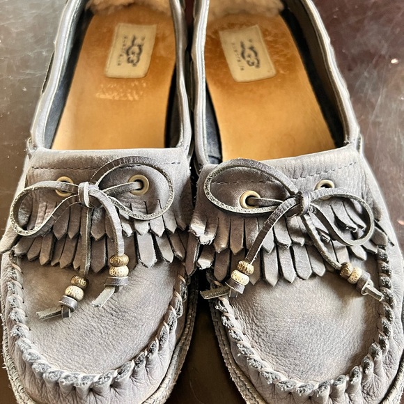 Ugg leather loafers blue-pre loved in very good condition - Picture 2 of 4